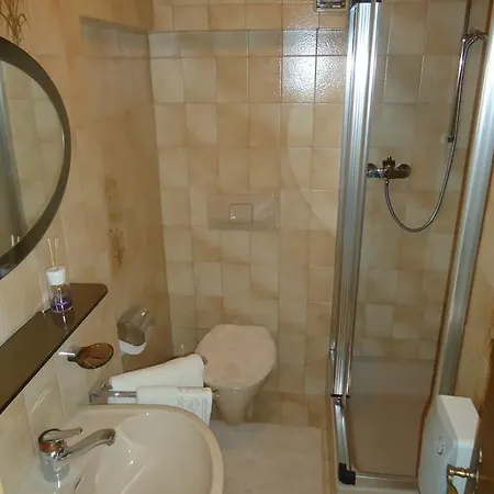 Rosi Tamegger 3* Kössen